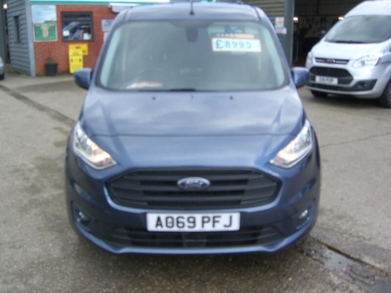 View FORD TRANSIT CONNECT 1.5 240 EcoBlue Limited 
