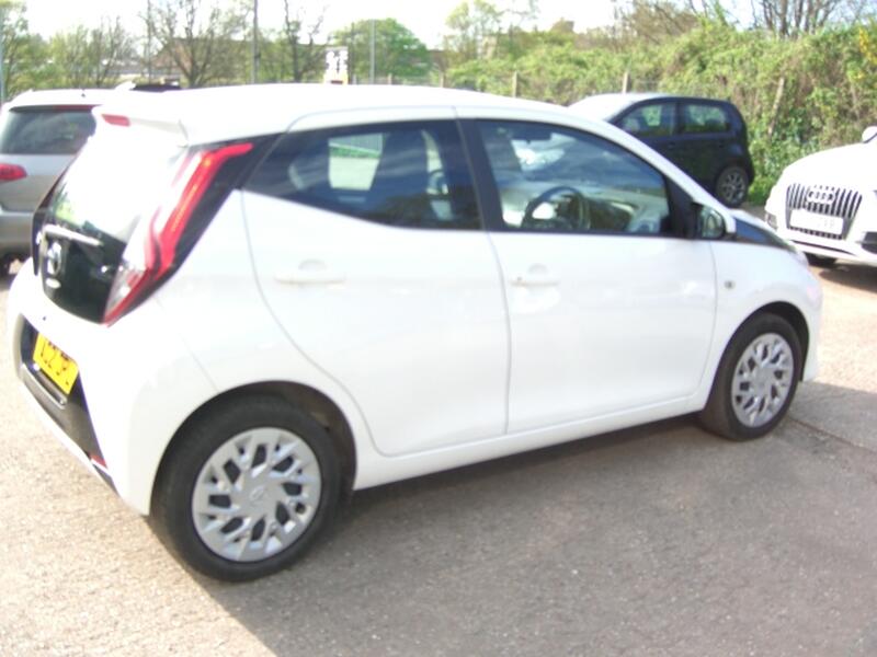 TOYOTA AYGO