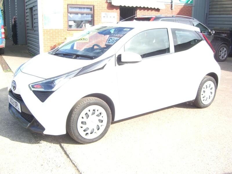 View TOYOTA AYGO 1.0 VVT-i x-play