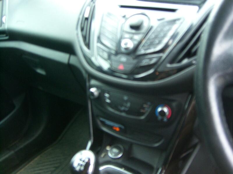 FORD B-MAX