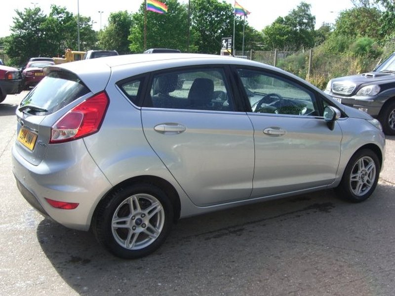 FORD FIESTA