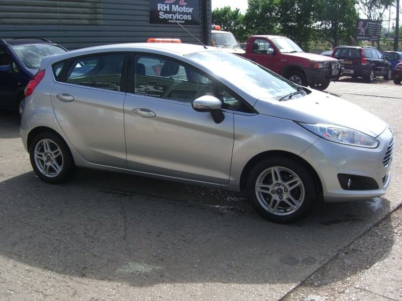 FORD FIESTA