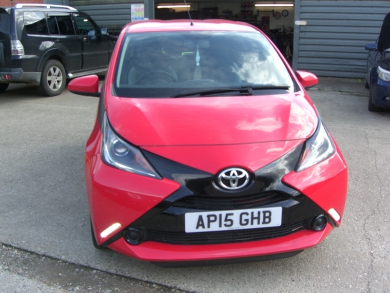 TOYOTA AYGO VVT-i X-play 5 Door