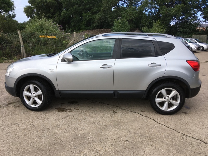 View NISSAN QASHQAI dCi 150 2WD N-Tec