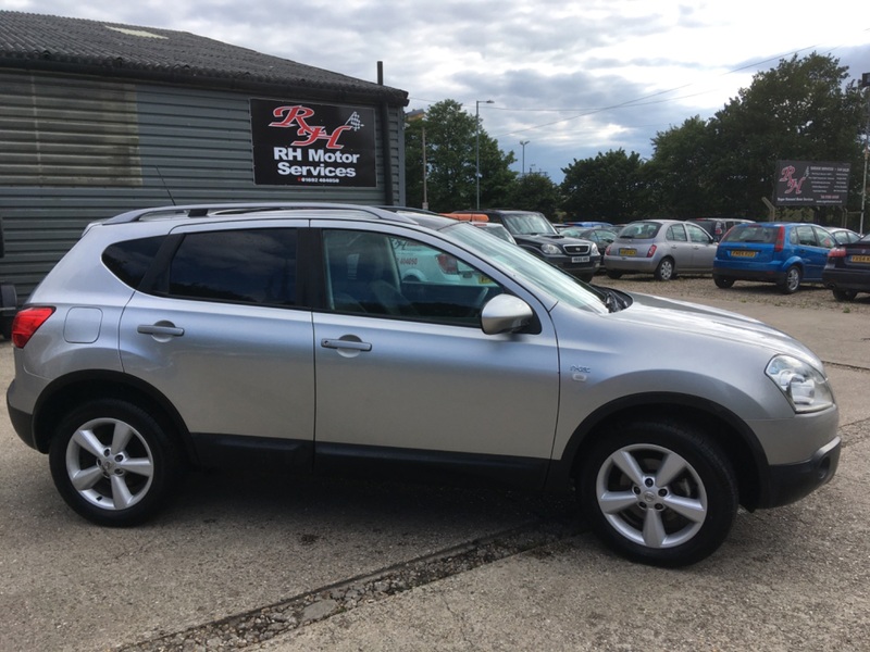 View NISSAN QASHQAI dCi 150 2WD N-Tec