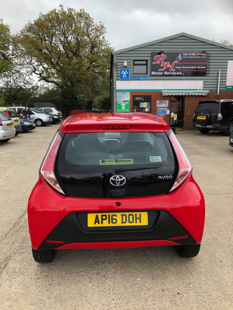 TOYOTA AYGO