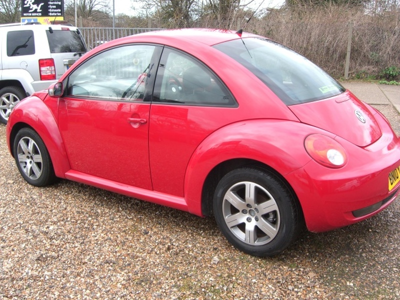 View VOLKSWAGEN BEETLE LUNA 16V