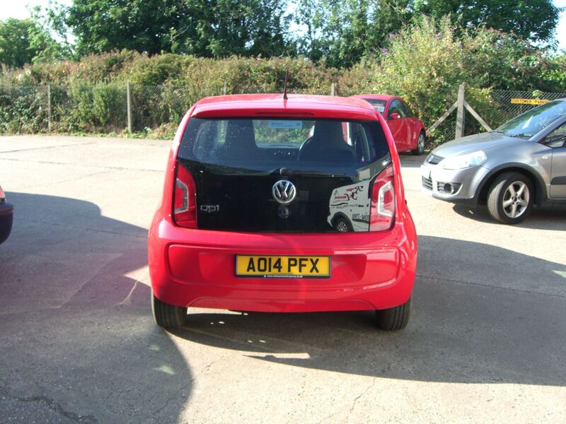 VOLKSWAGEN UP