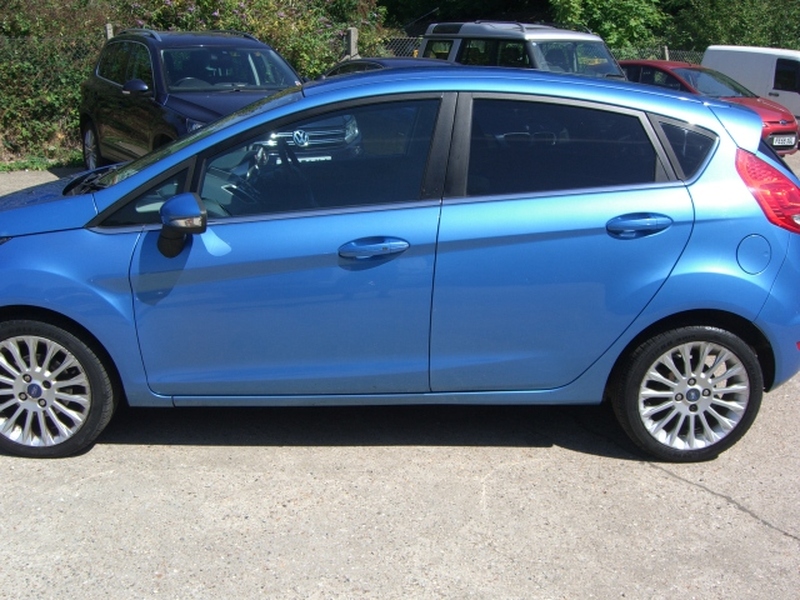 FORD FIESTA