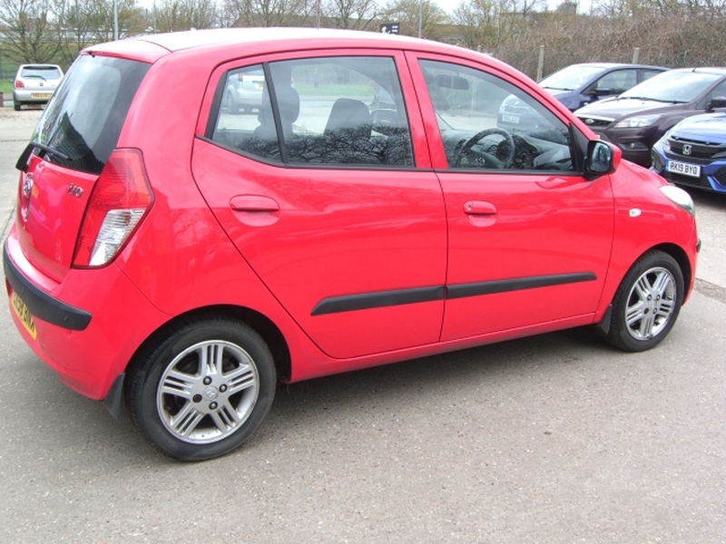 HYUNDAI I10