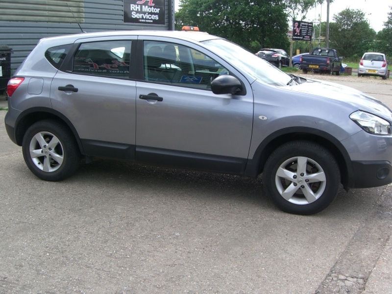 NISSAN QASHQAI